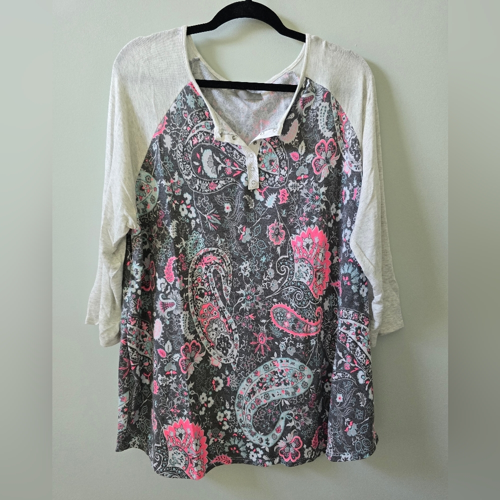 Honeyme Floral Paisley Long Sleeve Top - Gray and Pink